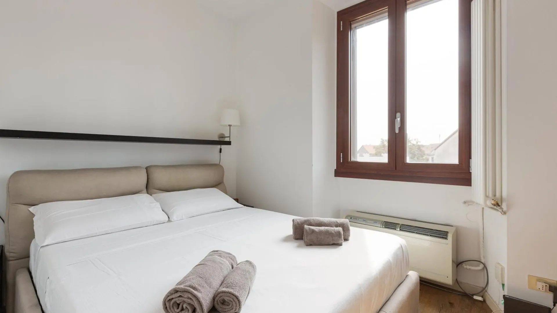 Apt Darsena Navigli - Porta Genova M2 Milánó