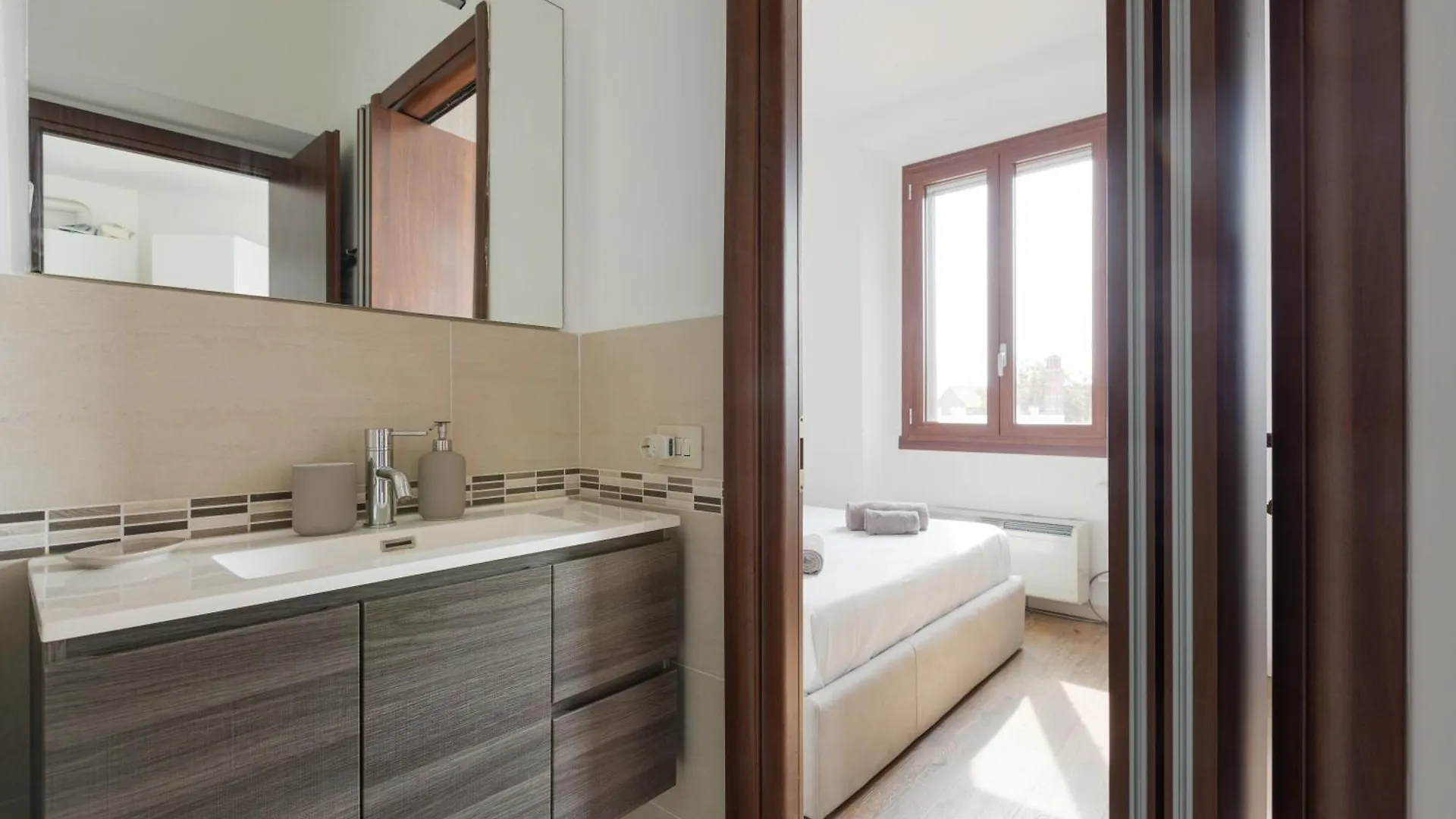Apt Darsena Navigli - Porta Genova M2 Milánó Apartman